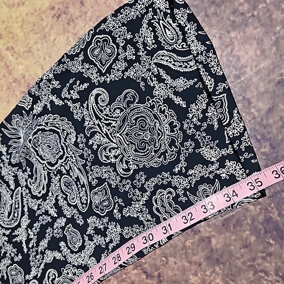 Theory | Navy Blue Paisley Silk Pull On Dress or Casual Pants - Picture 10 of 14